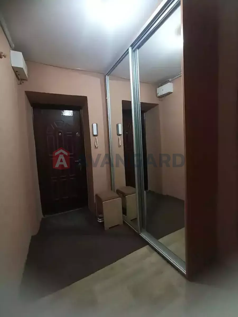 4 ��. ��������, 112/-/9 ��. �., 9/9 ������ ���� 6