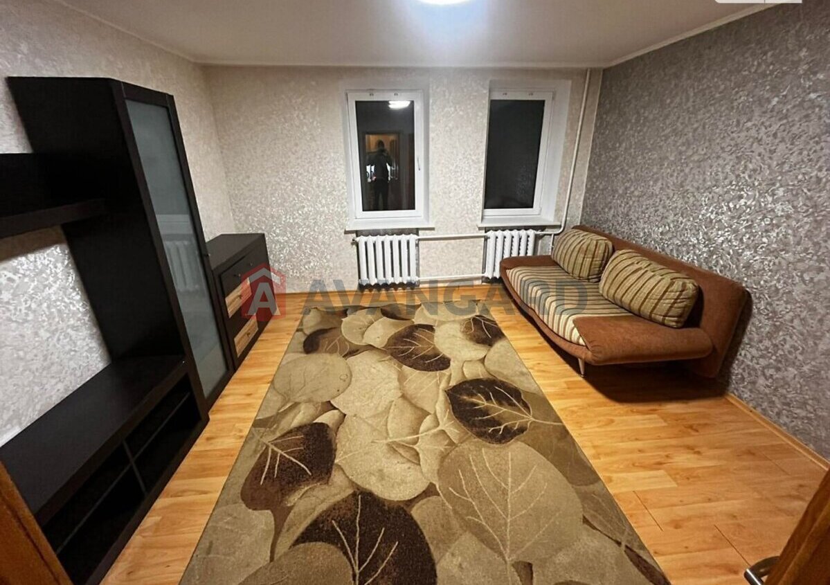 1 ��. ��������, 23/14/4 ��. �., 1/9 ������ ���� 17