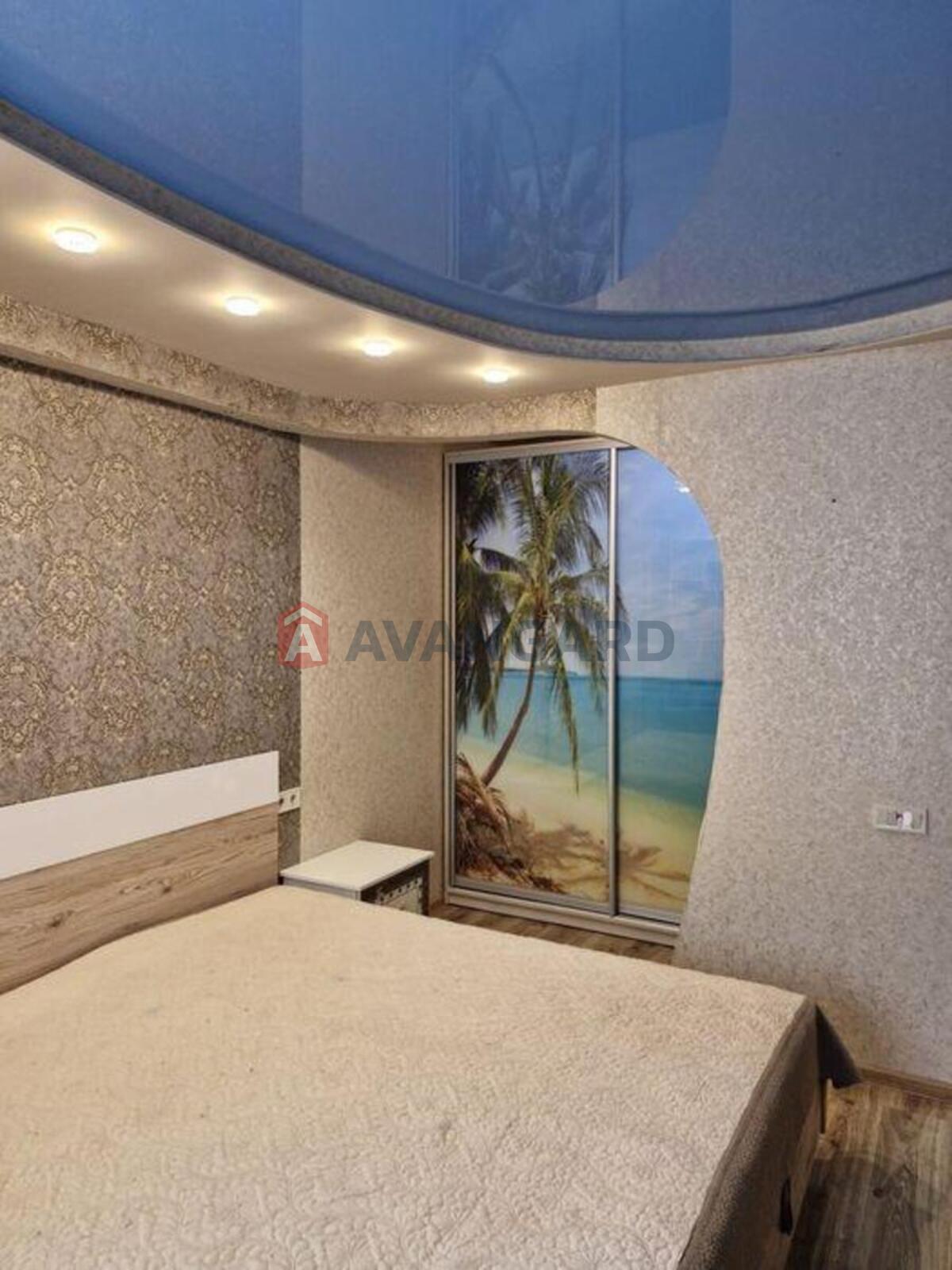 1 ��. ��������, 38/-/13 ��. �., 9/11 ������ ���� 4