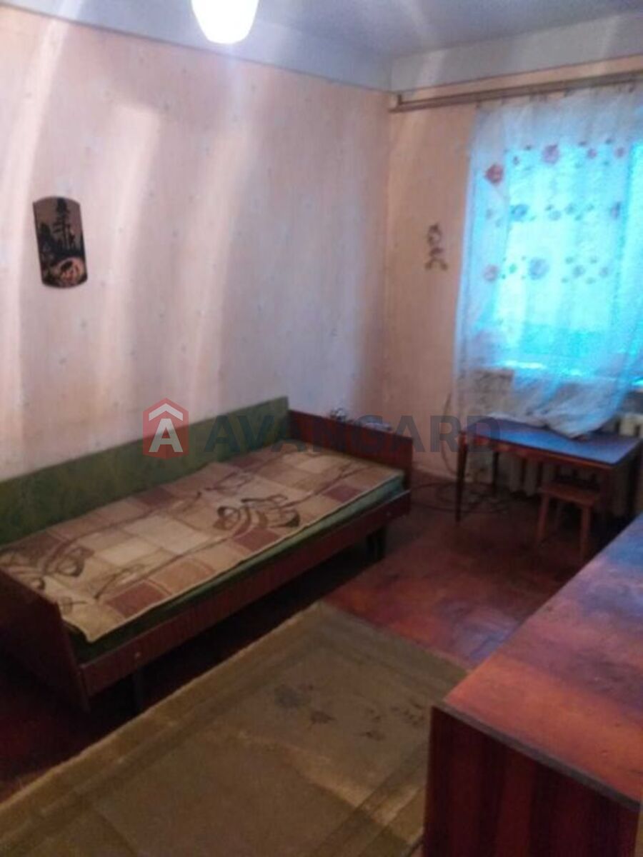 3 ����. ��������, 55/-/6 ��. �., 4/5 ���� ���� 4