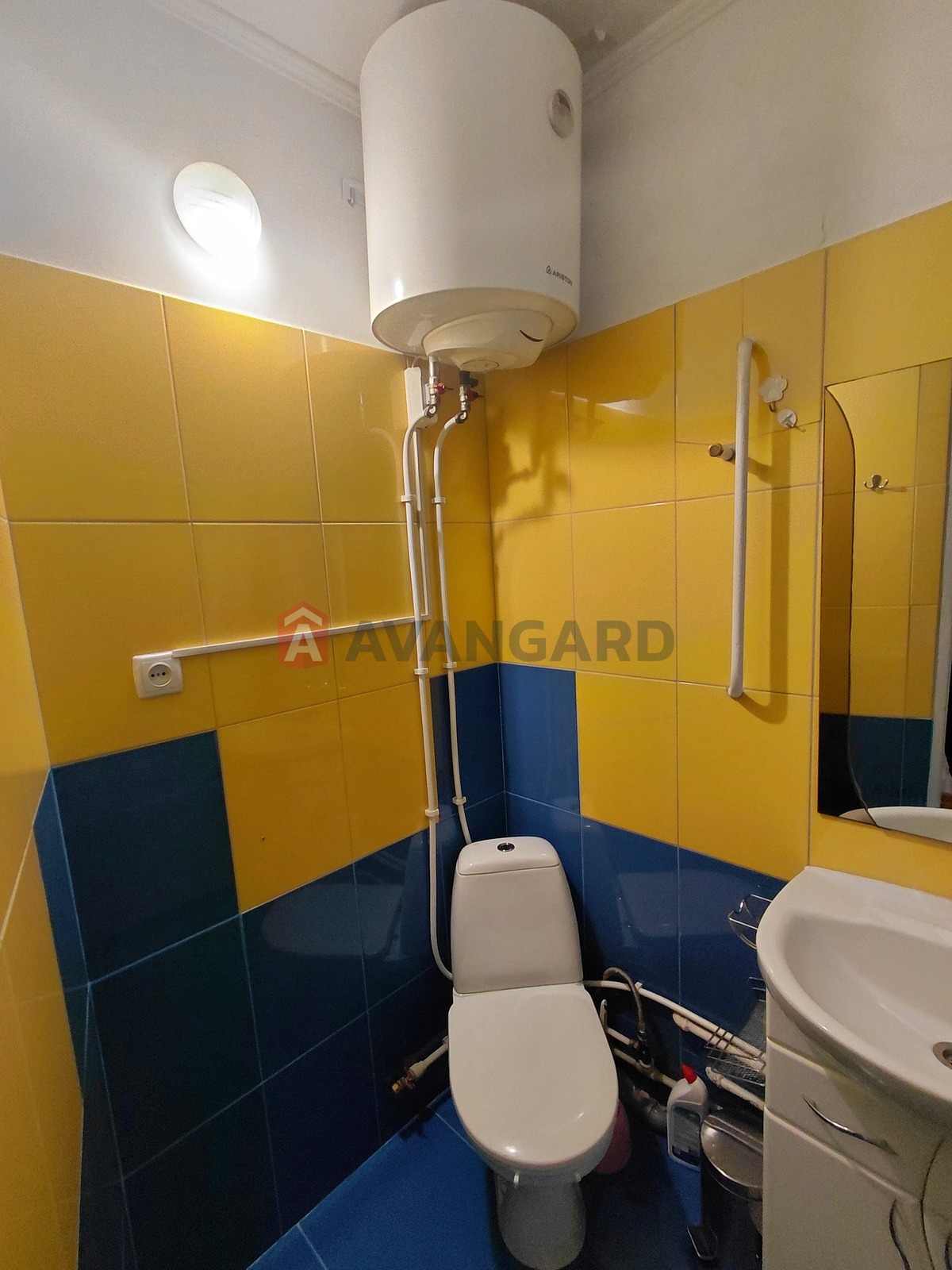 2 ��. ��������, 48/-/6 ��. �., 4/5 ������ ���� 3