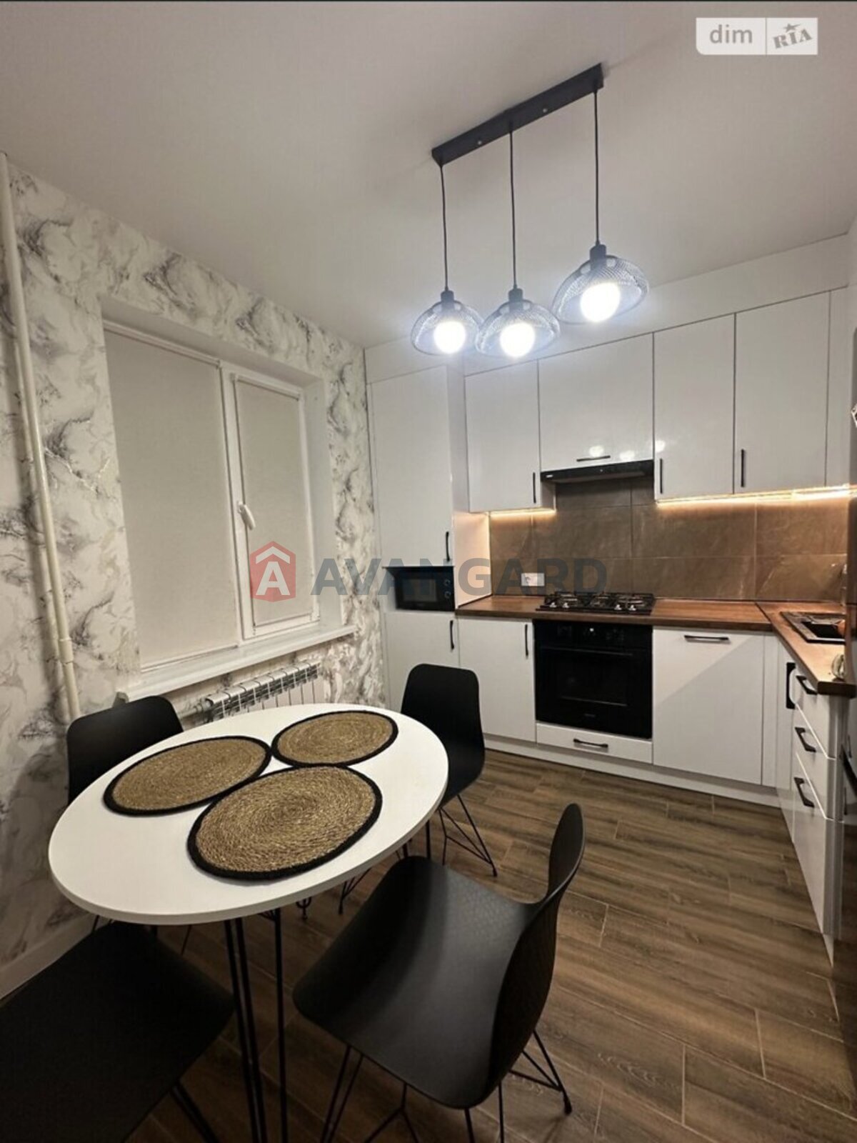 3 ��. ��������, 74/-/- ��. �., 1/9 ������ ���� 3