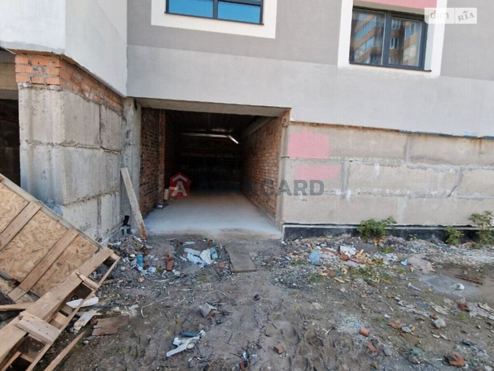 2 ��. ��������, 52/-/- ��. �., 9/10 ������ ���� 10