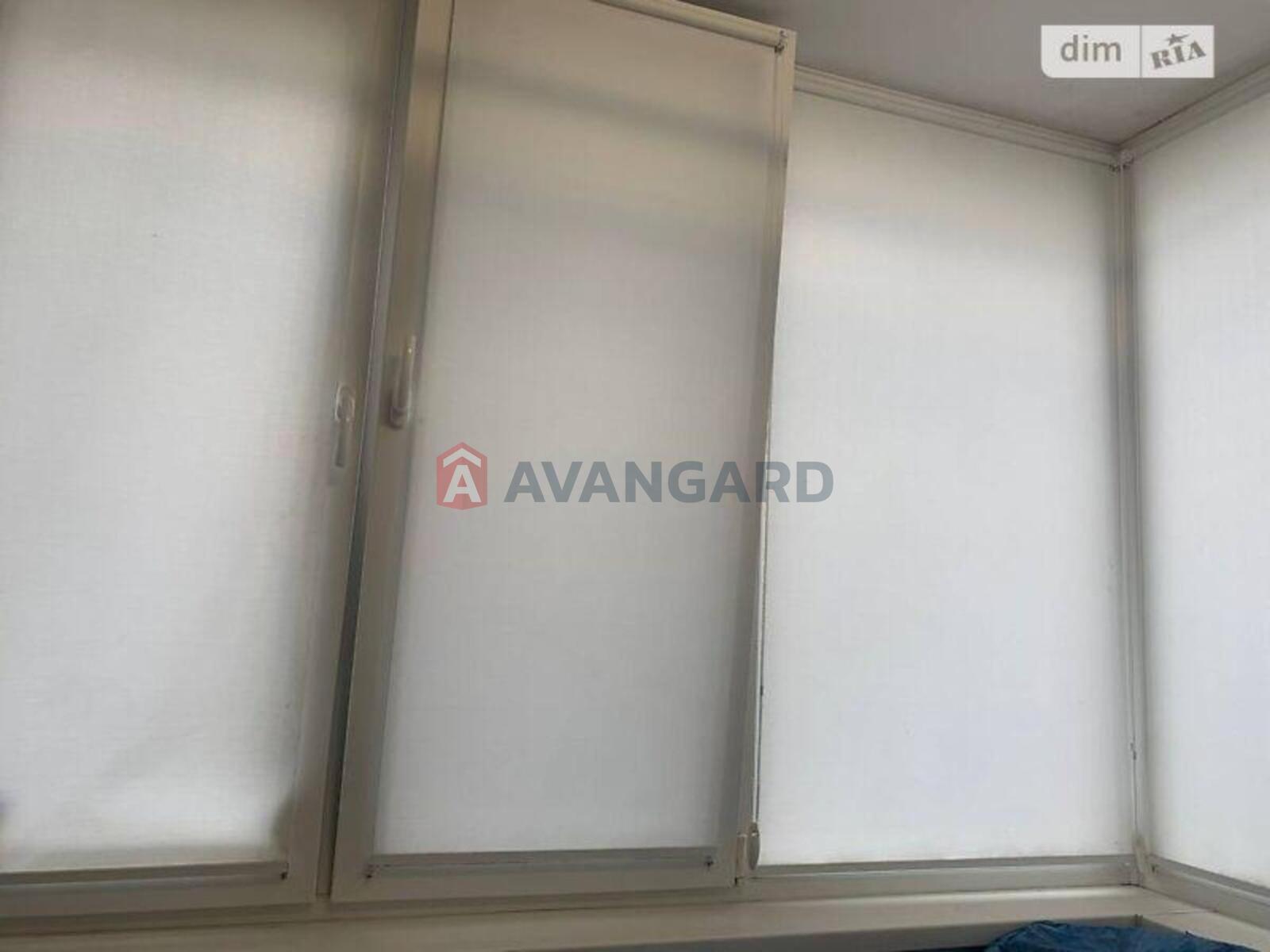 2 ��. ��������, 64/64/16 ��. �., 1/8 ������ ���� 13