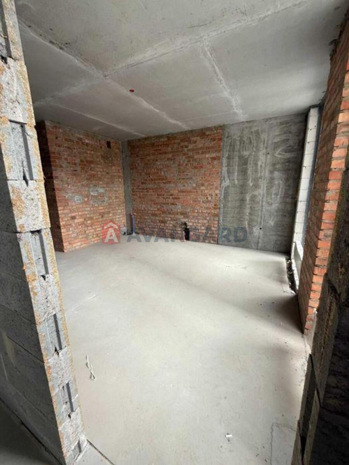 3 ����. ��������, 81/-/18 ��. �., 22/25 ���� ���� 3