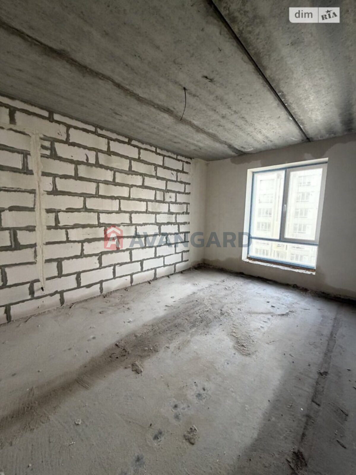 2 ��. ��������, 57/-/- ��. �., 6/10 ������ ���� 3