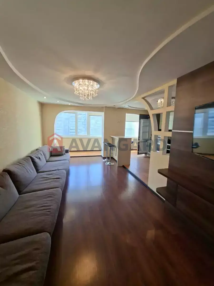 2 ��. ��������, 76/26/33 ��. �., 9/16 ������ ���� 4