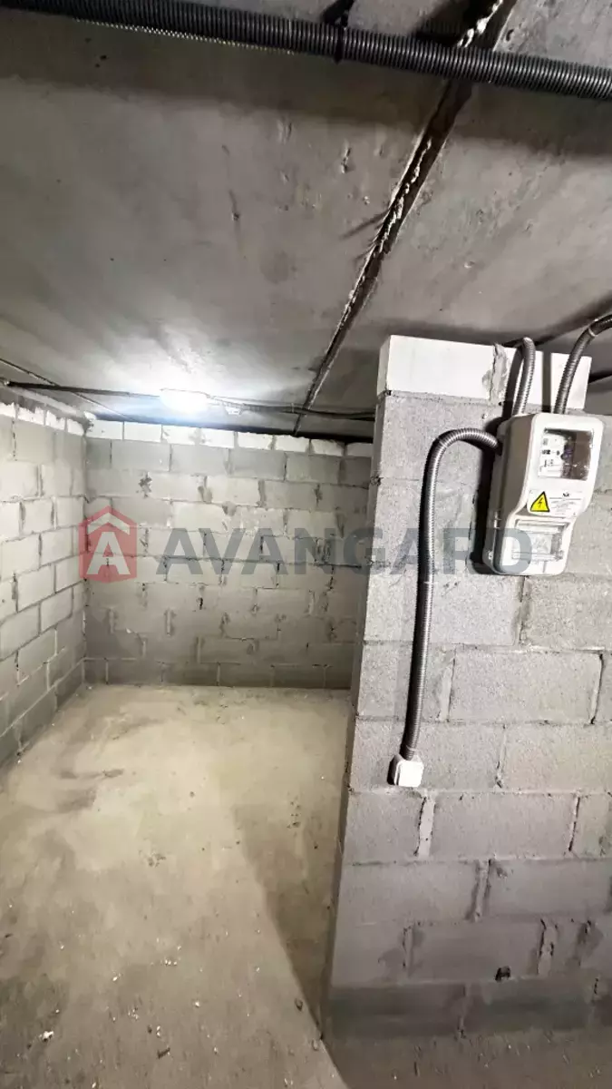 2 ����. ��������, 48/18/17 ��. �., 3/9 ���� ���� 17