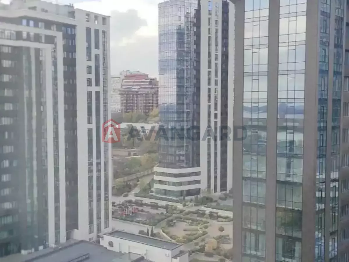 4 ��. ��������, 195/-/- ��. �., 15/15 ������ ���� 11