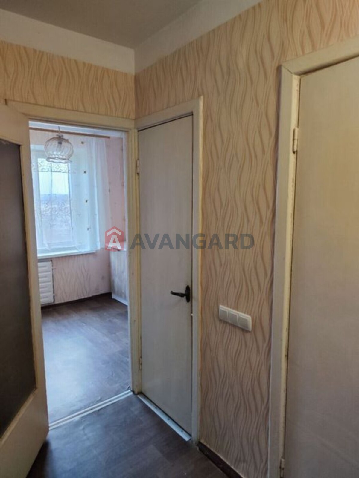 1 . , 33/-/7 . ., 8/9   9