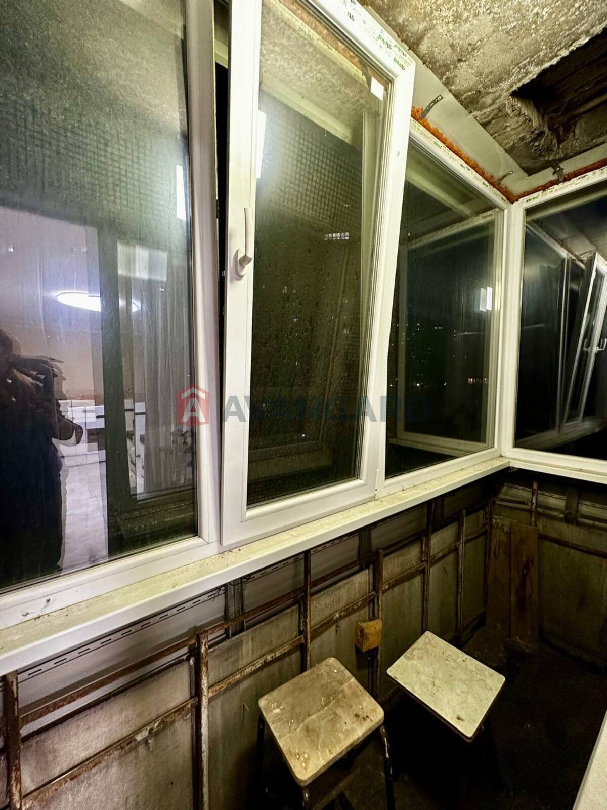 1 . , 67/-/7 . ., 6/9   18