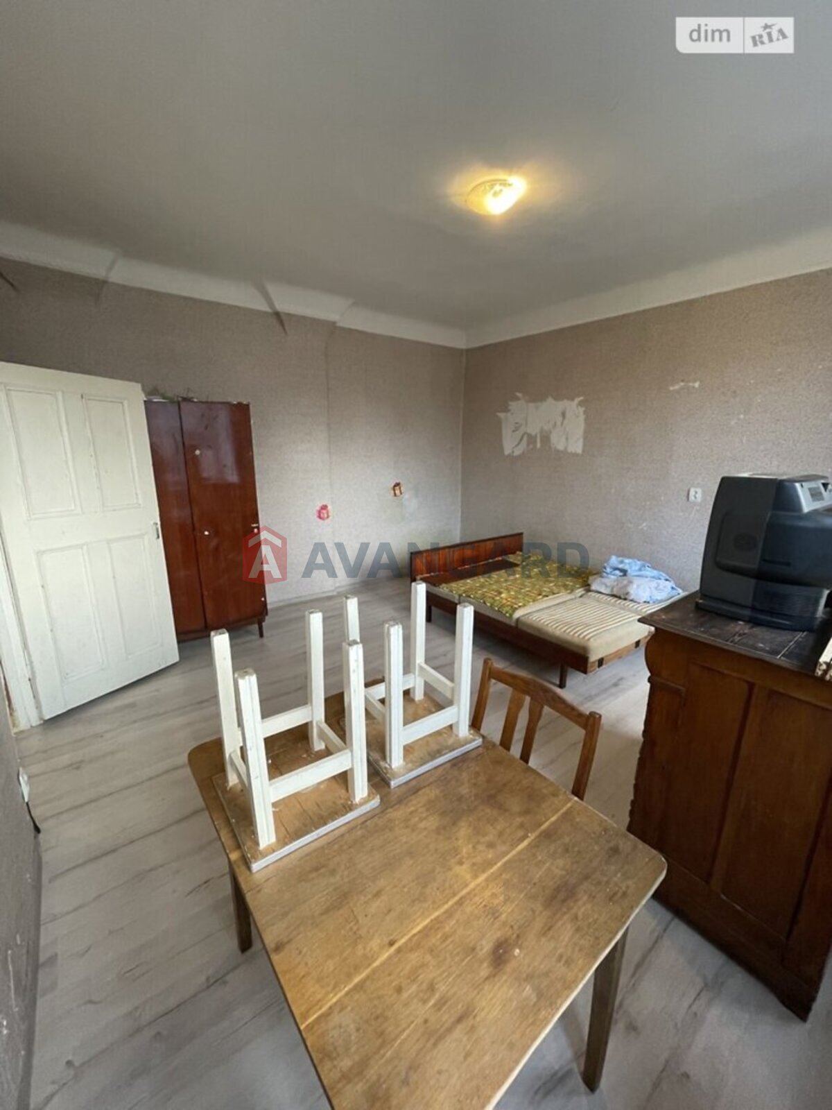 1 ��. ��������, 31/-/- ��. �., 1/2 ������ ���� 6