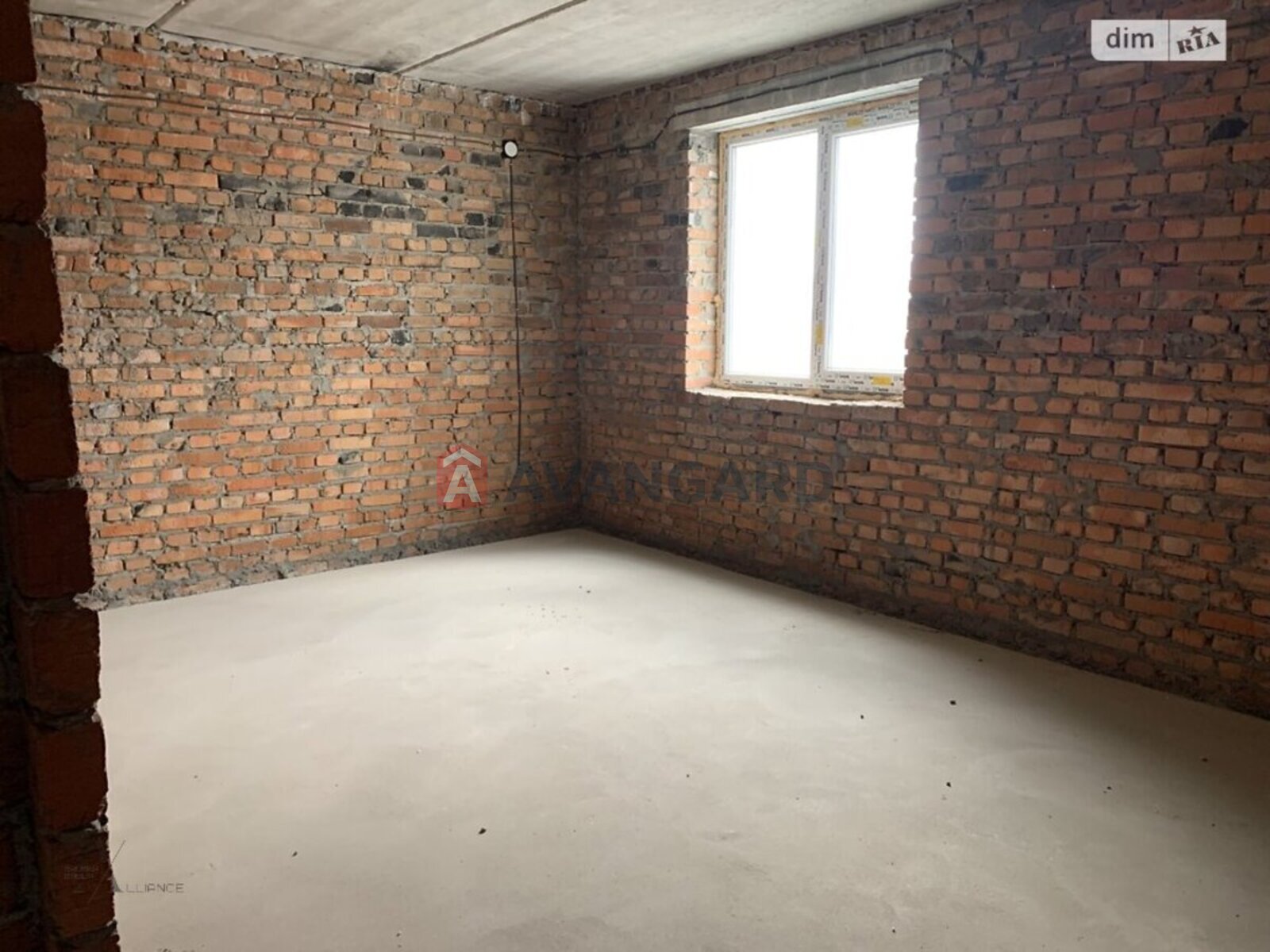 2 ��. ��������, 66/37/12 ��. �., 3/10 ������ ���� 10