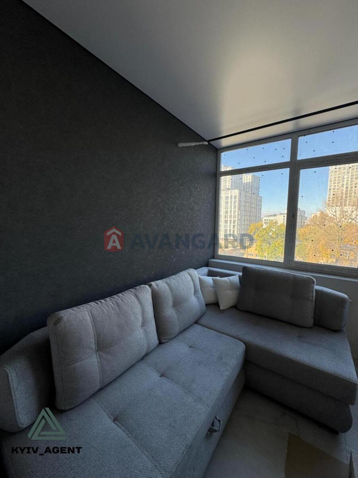 3 ��. ��������, 55/25/19 ��. �., 5/21 ������ ���� 3