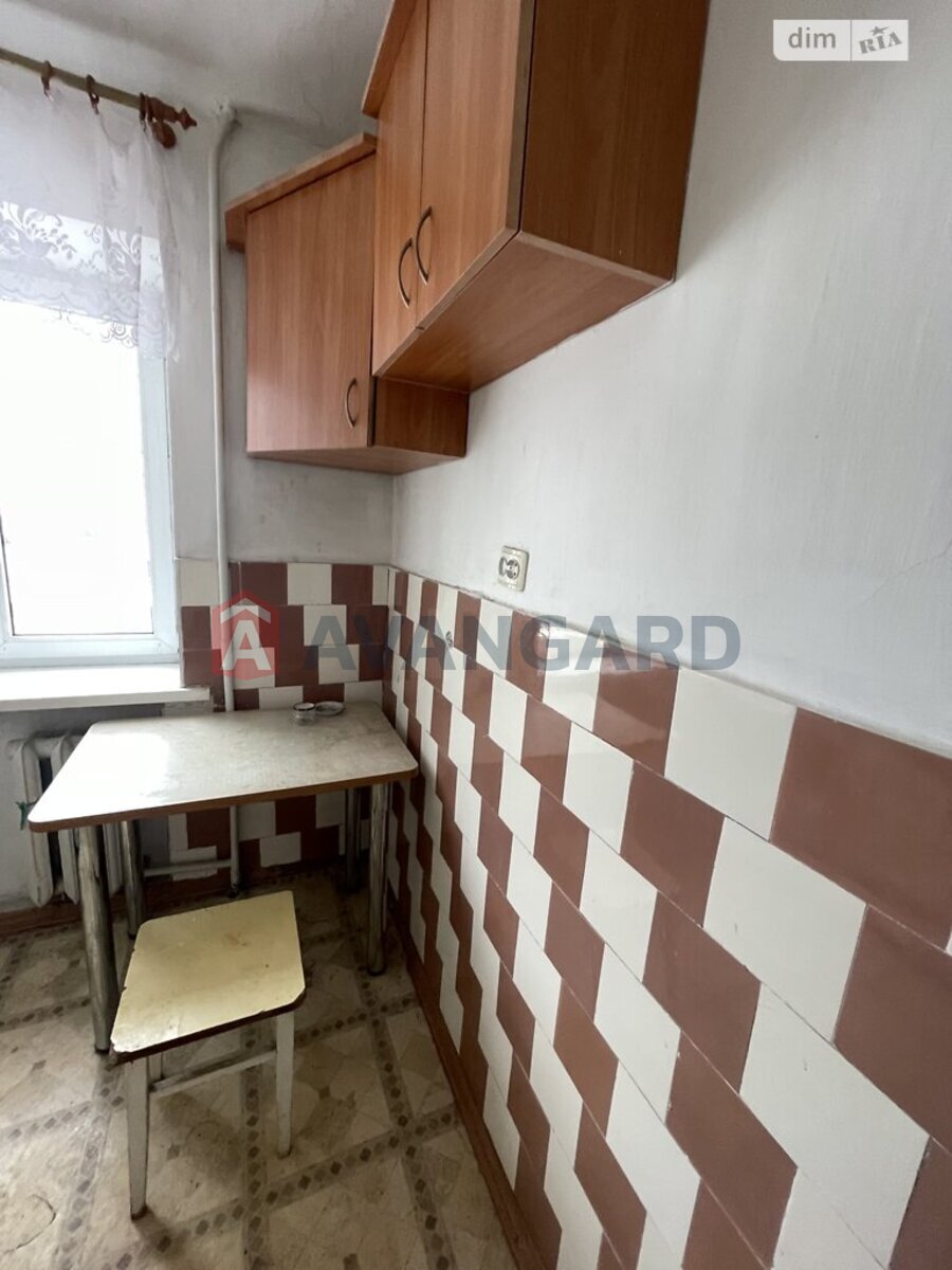 2 ��. ��������, 46/28/6 ��. �., 4/5 ������ ���� 9