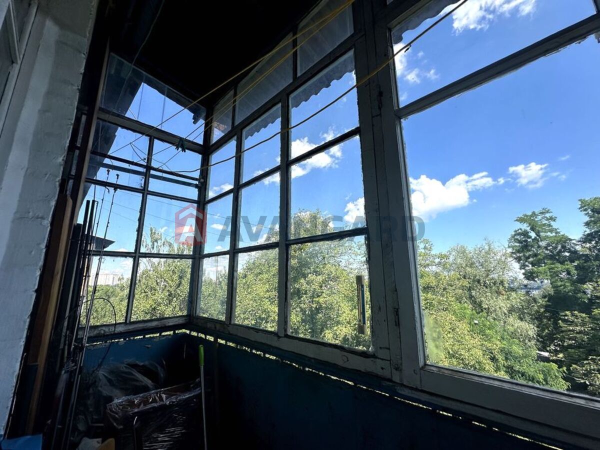 2 . , 41/-/4 . ., 4/4   8