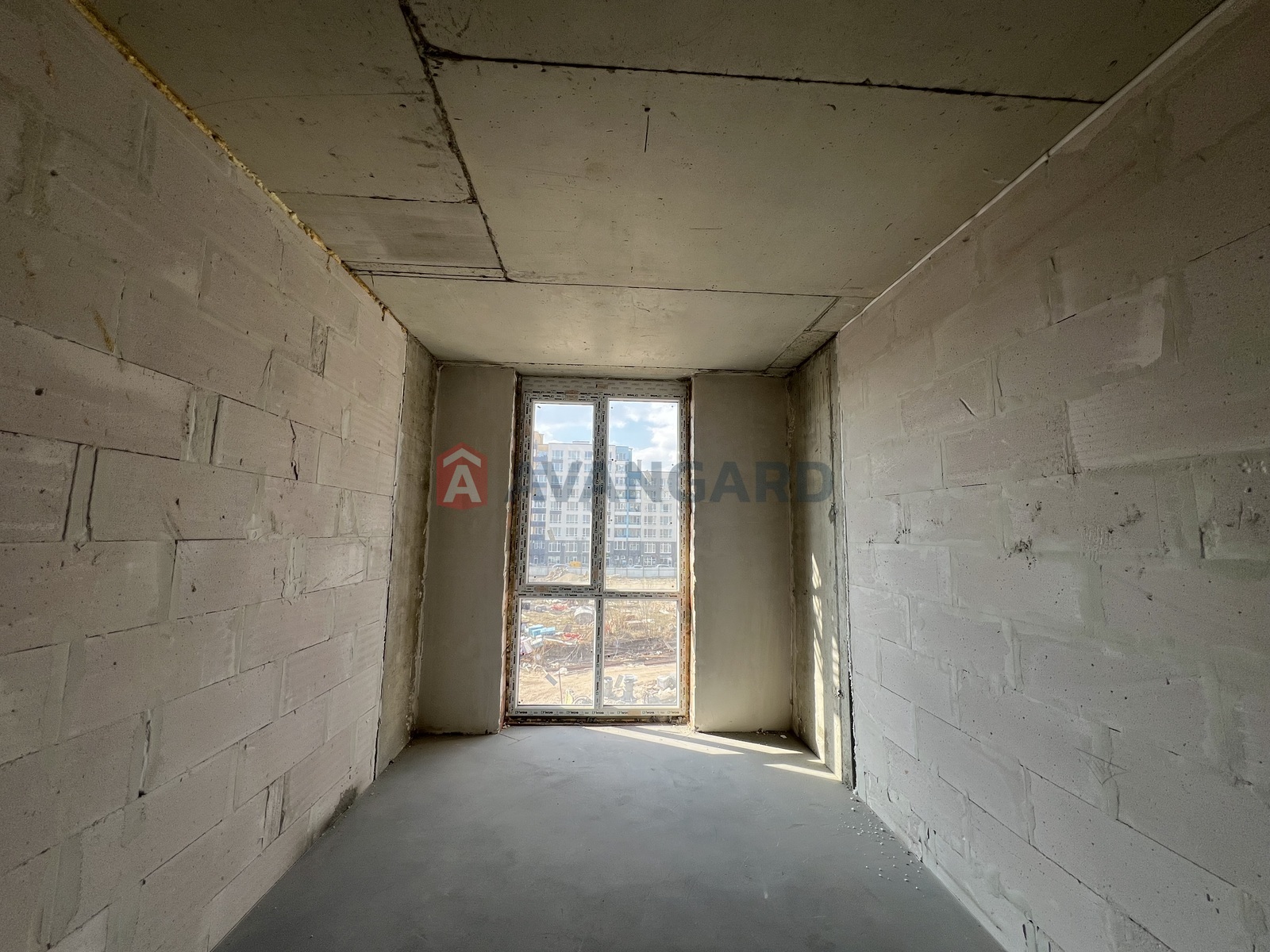 1 ��. ��������, 40/12/15 ��. �., 4/10 ������ ���� 8