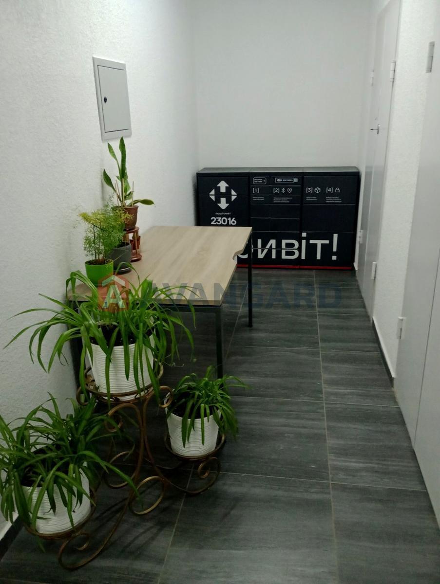 2 ��. ��������, 66.5 / 36.5 / 11 ��. �., 2/25 ������ ���� 8