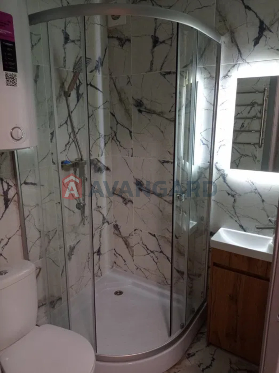 1 ��. ��������, 28,5/14,9/5,5 ��. �., 1/5 ������ ���� 9