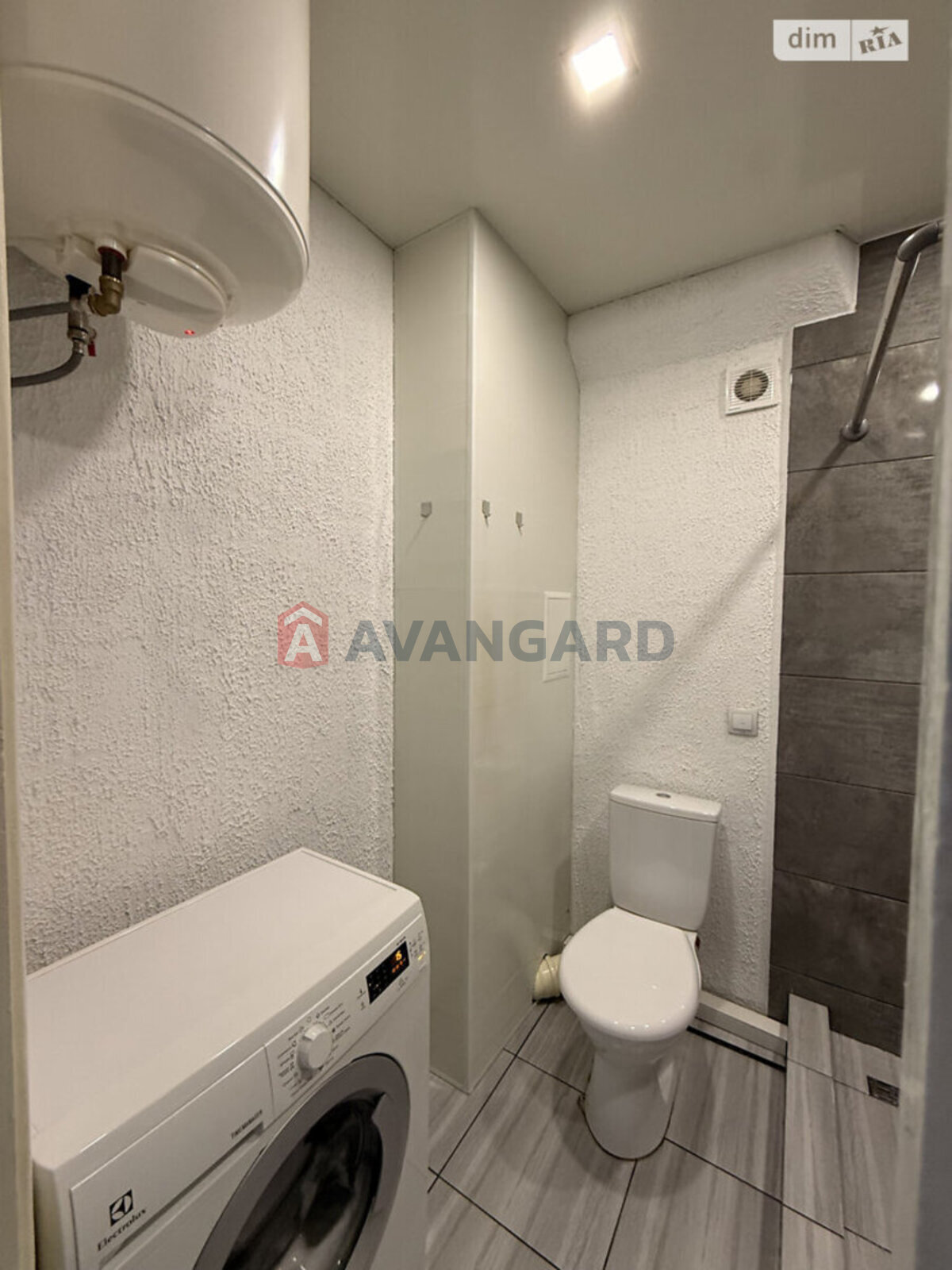 1 ��. ��������, 36/-/- ��. �., 6/9 ������ ���� 8