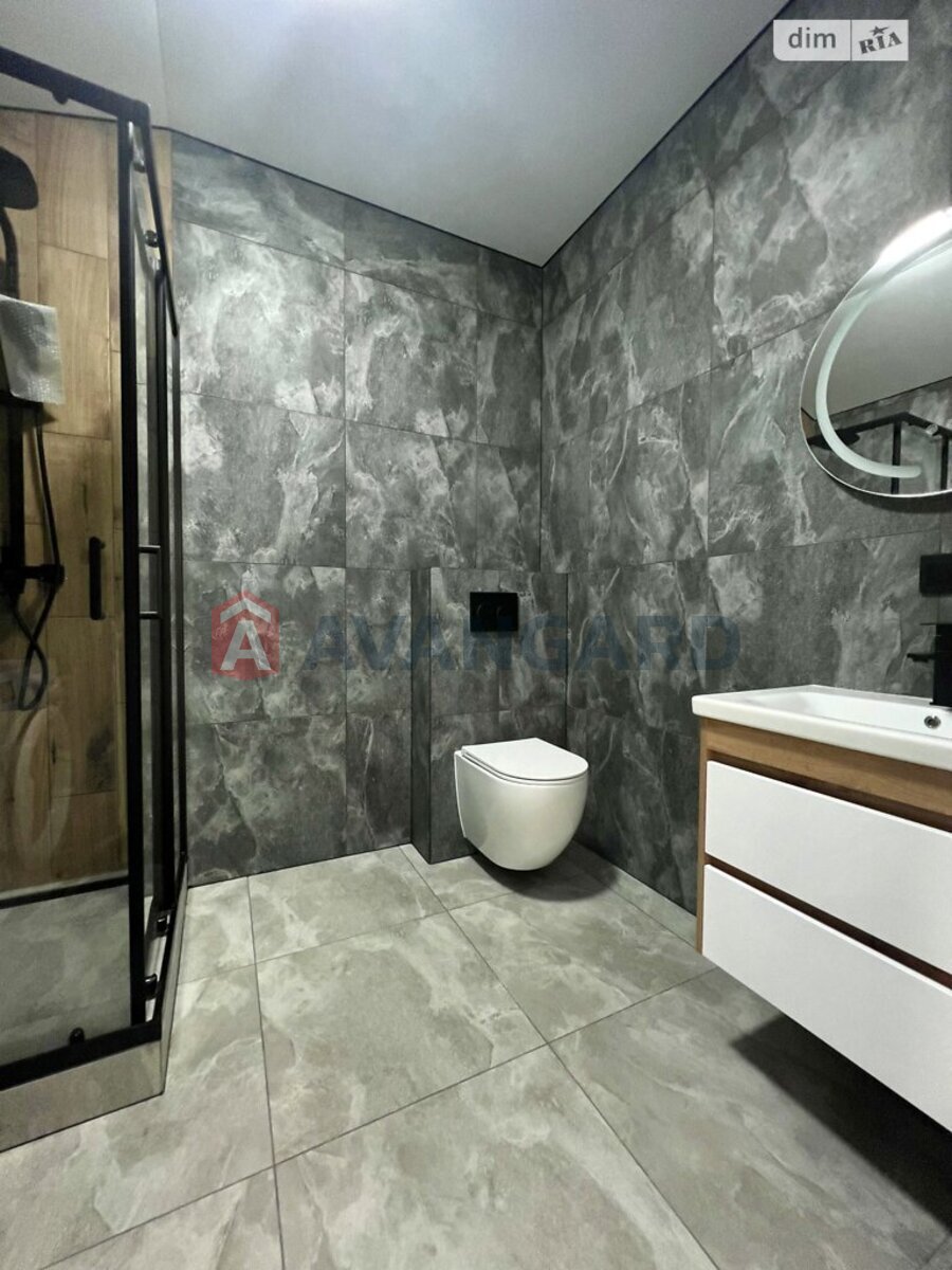 1 ��. ��������, 32/-/- ��. �., 3/3 ������ ���� 6