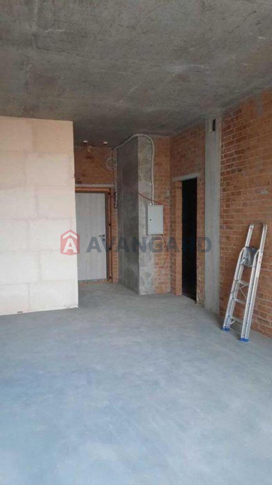 2 ��. ��������, 69/-/24 ��. �., 19/24 ������ ���� 18