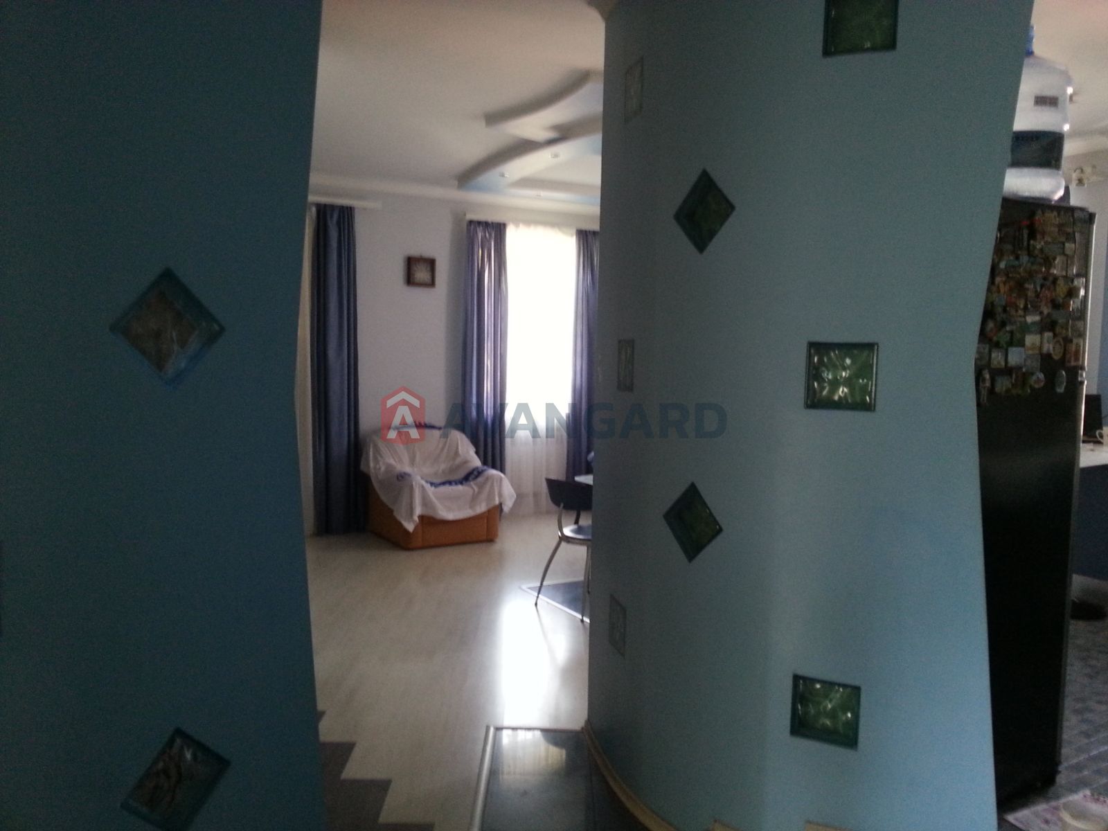 5 ��. ��������, 162/-/12 ��. �., 4/4 ������ ���� 6