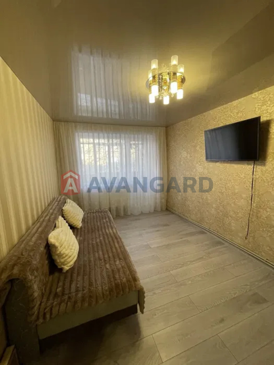 2 ��. ��������, 45/-/5 ��. �., 2/5 ������ ���� 2