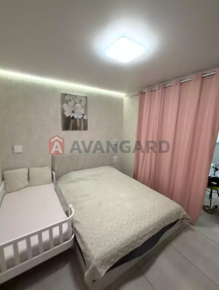 1 ��. ��������, 49/-/- ��. �., 10/12 ������ ���� 2