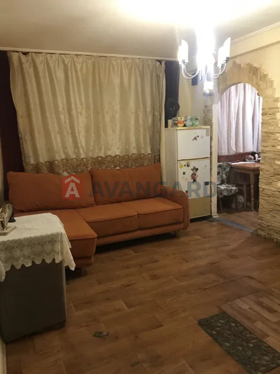 3 ��. ��������, 46/-/5 ��. �., 1/5 ������ ���� 10