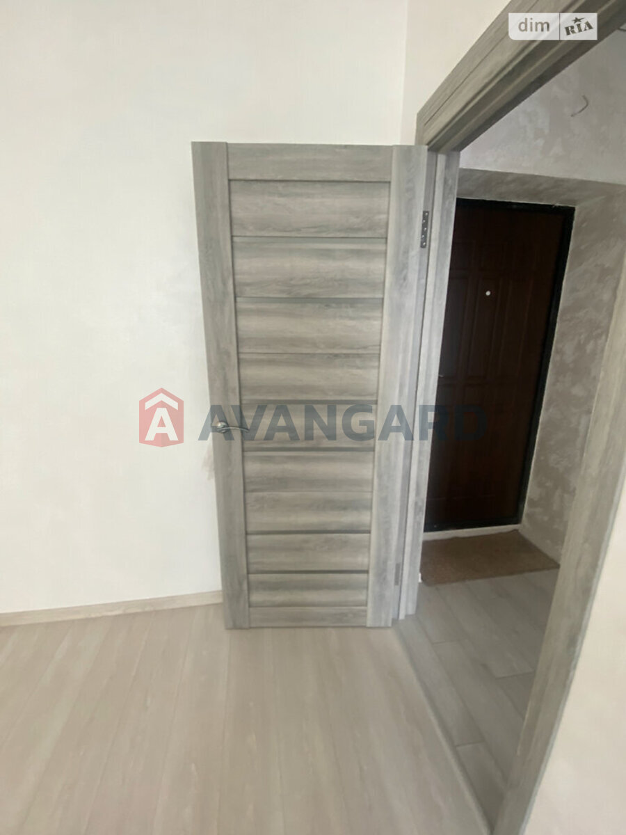 1 ����. ��������, 40/18/10 ��. �., 1/9 ���� ���� 3