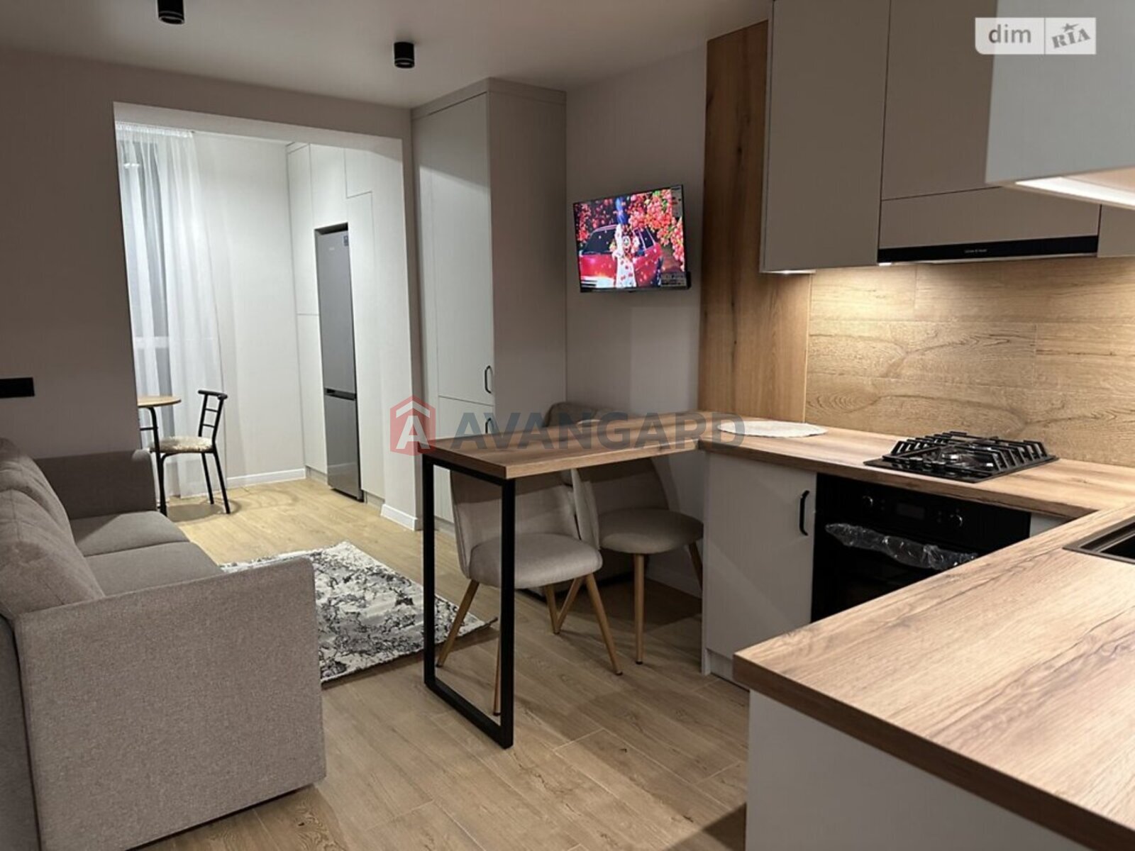 1 ��. ��������, 41/16/20 ��. �., 9/10 ������ ���� 1