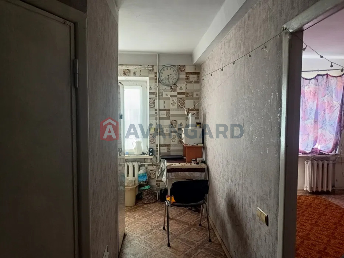 1 ��. ��������, 28/-/6 ��. �., 3/5 ������ ���� 4