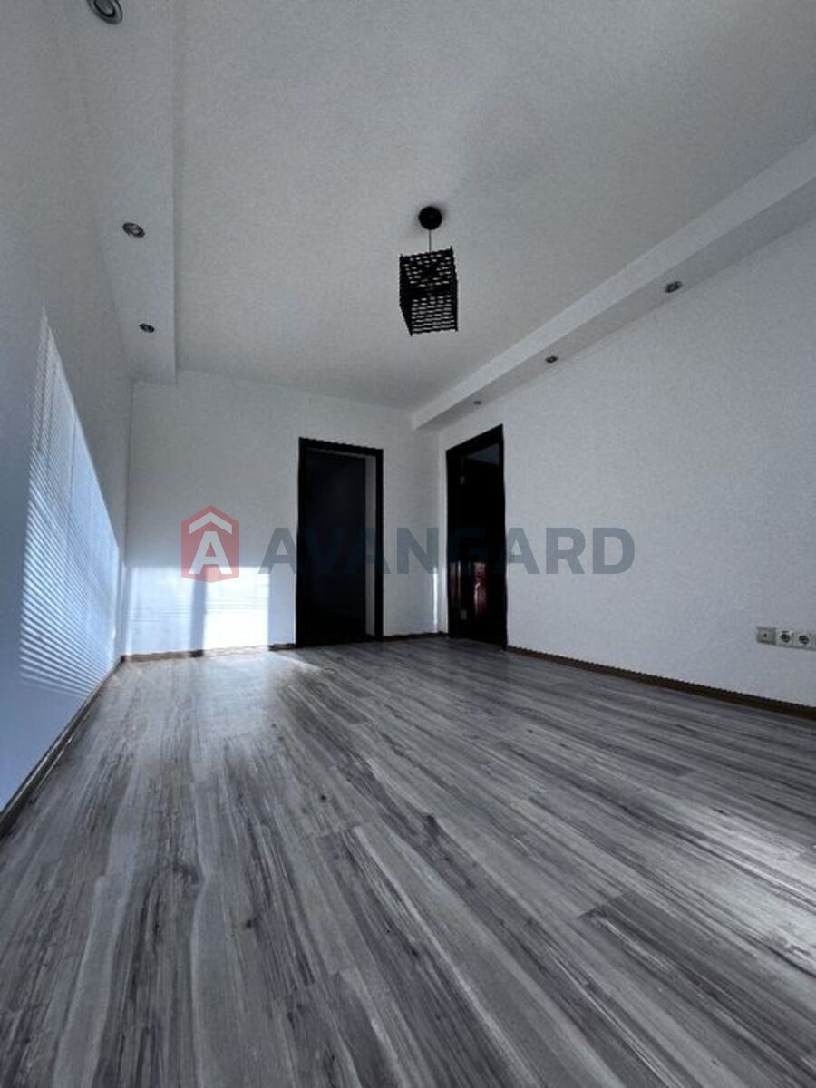 1 ����. ��������, 44/-/8 ��. �., 1/4 ���� ���� 3