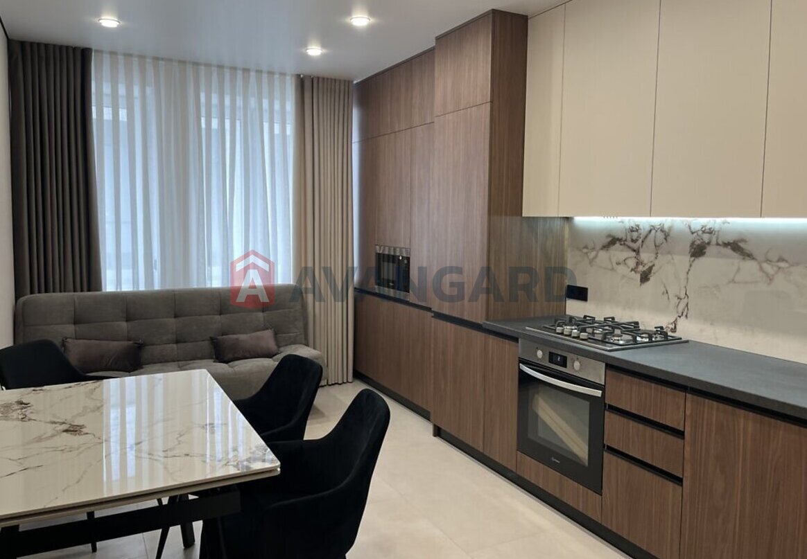 2 ��. ��������, 70/38/16 ��. �., 2/10 ������ ���� 1