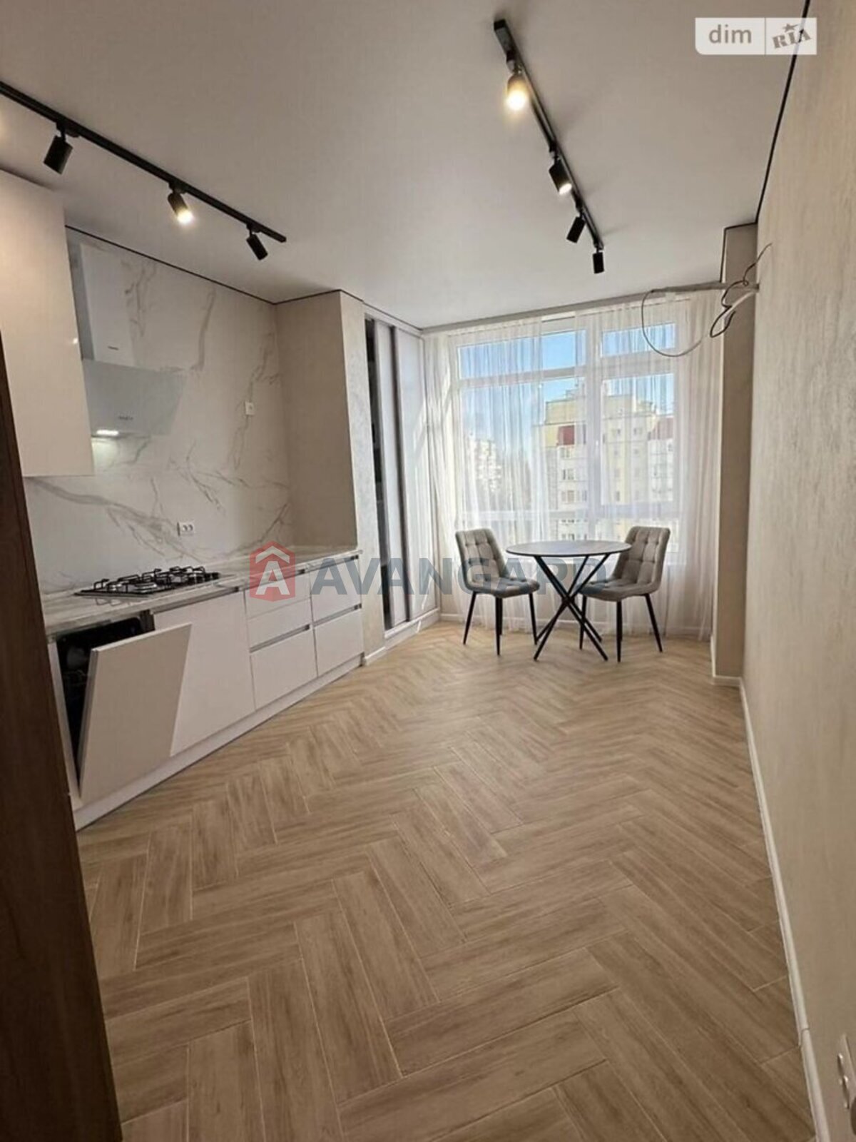 1 ����. ��������, 43/-/16 ��. �., 10/15 ���� ���� 14