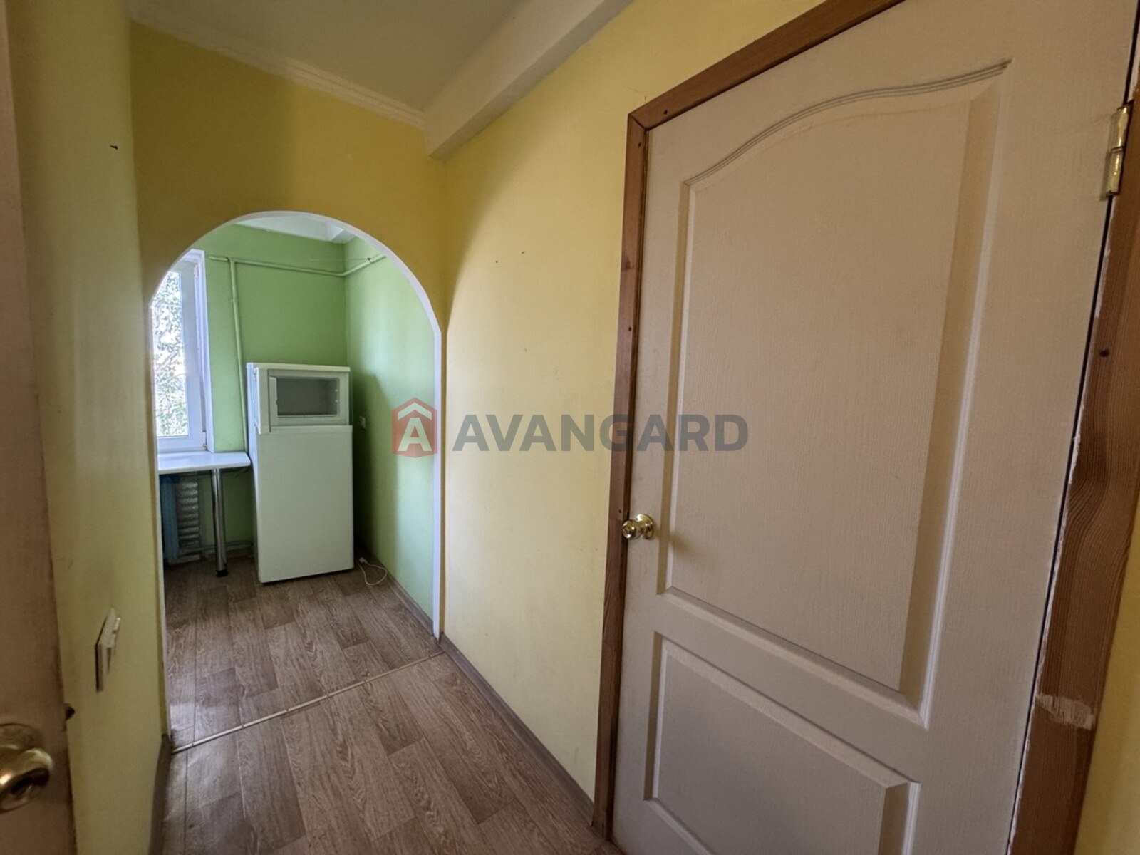 1 ��. ��������, 32/16,5/6 ��. �., 5/5 ������ ���� 4