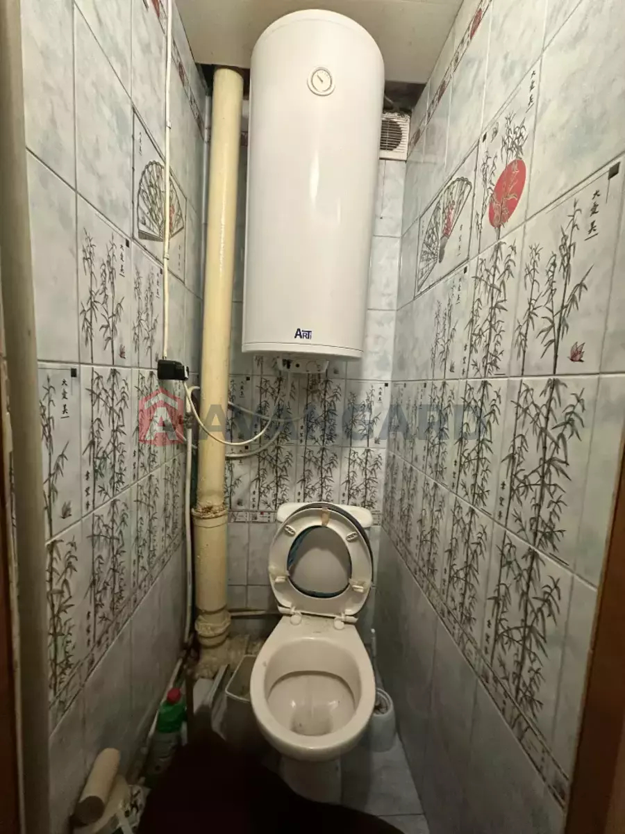 4 ��. ��������, 98/-/- ��. �., 2/9 ������ ���� 8