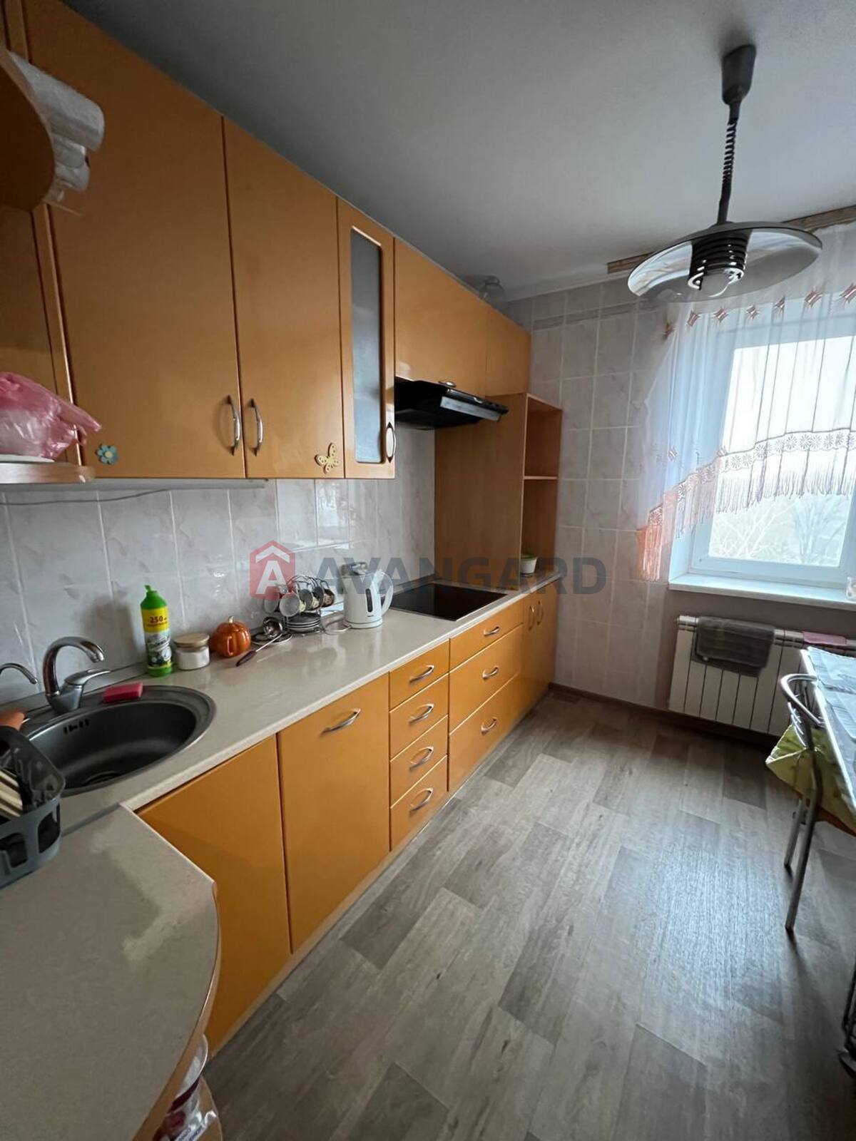 2 ��. ��������, 51/32/9 ��. �., 6/14 ������ ���� 1