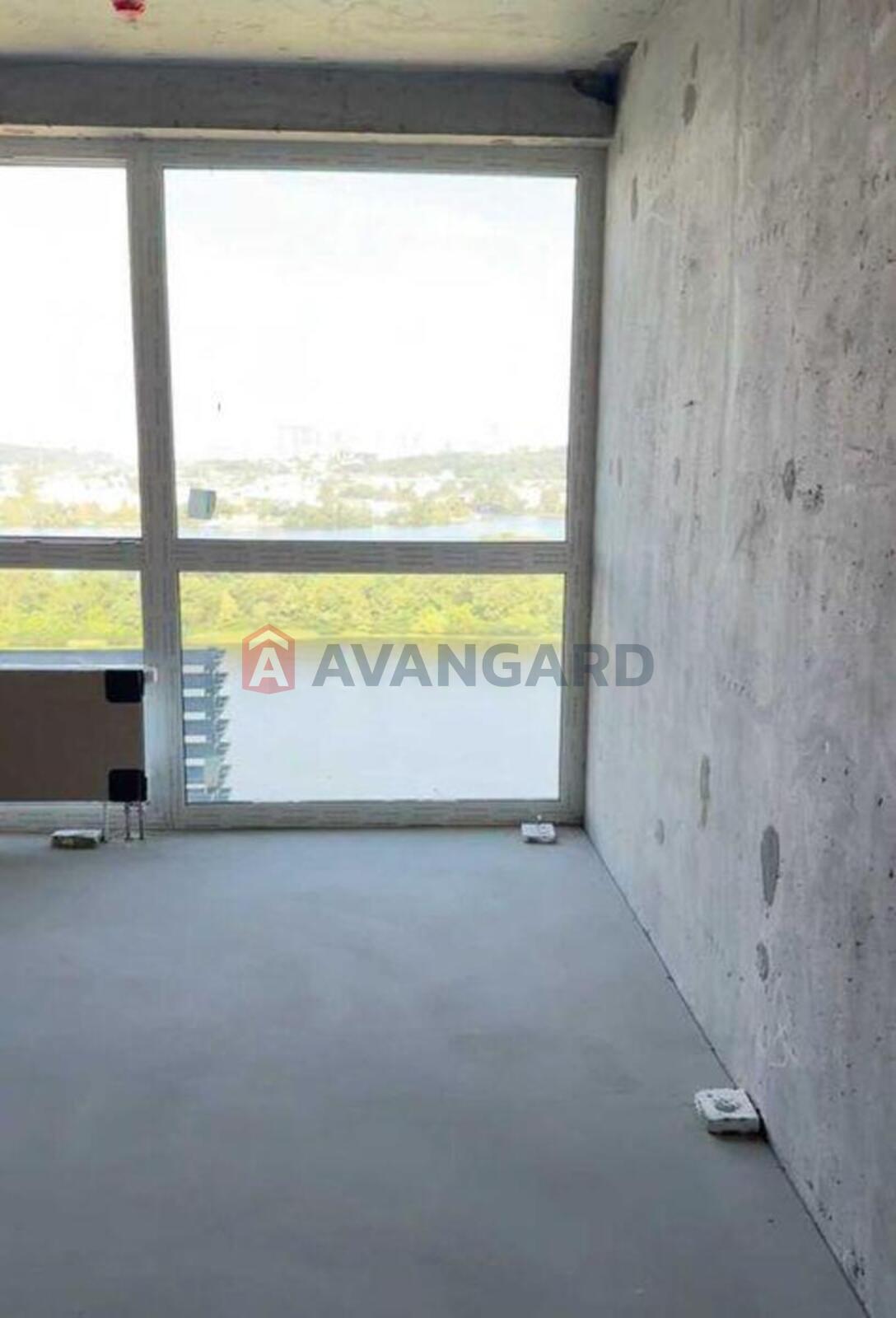 3 ��. ��������, 124/-/52 ��. �., 20/25 ������ ���� 19