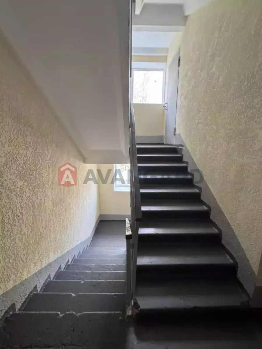 4 ��. ��������, 78/51/7 ��. �., 3/9 ������ ���� 9