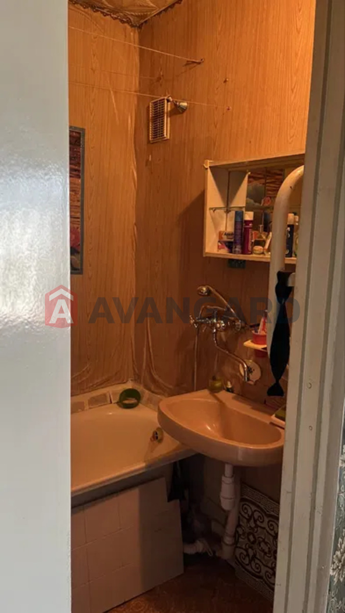 1 . , 40/-/9 . ., 7/9   5