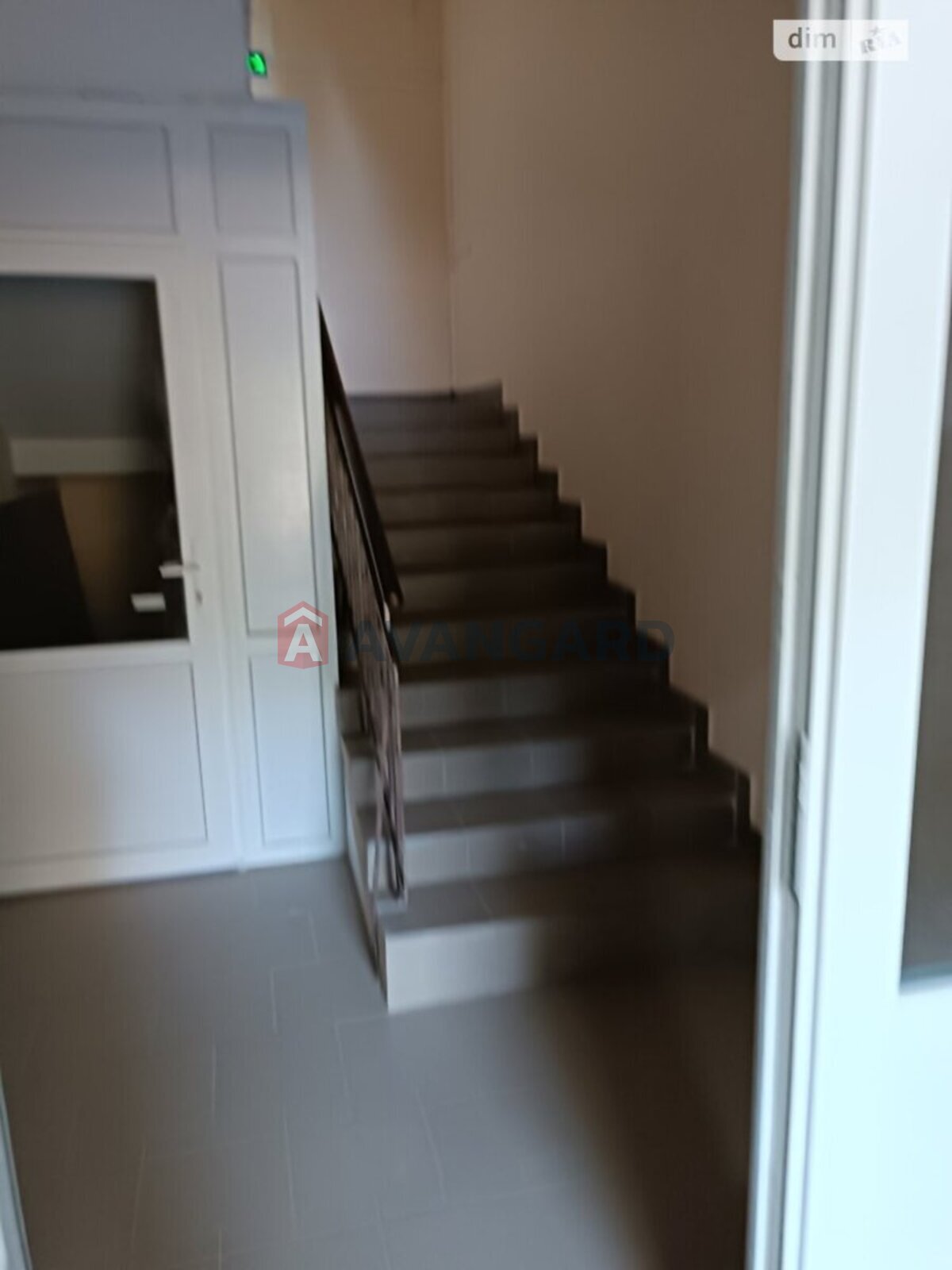 2 ��. ��������, 61/40/8 ��. �., 10/16 ������ ���� 5