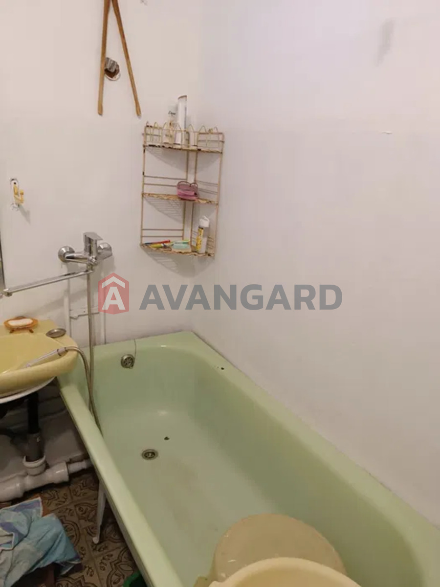 1 ��. ��������, 38/-/8 ��. �., 10/10 ������ ���� 8