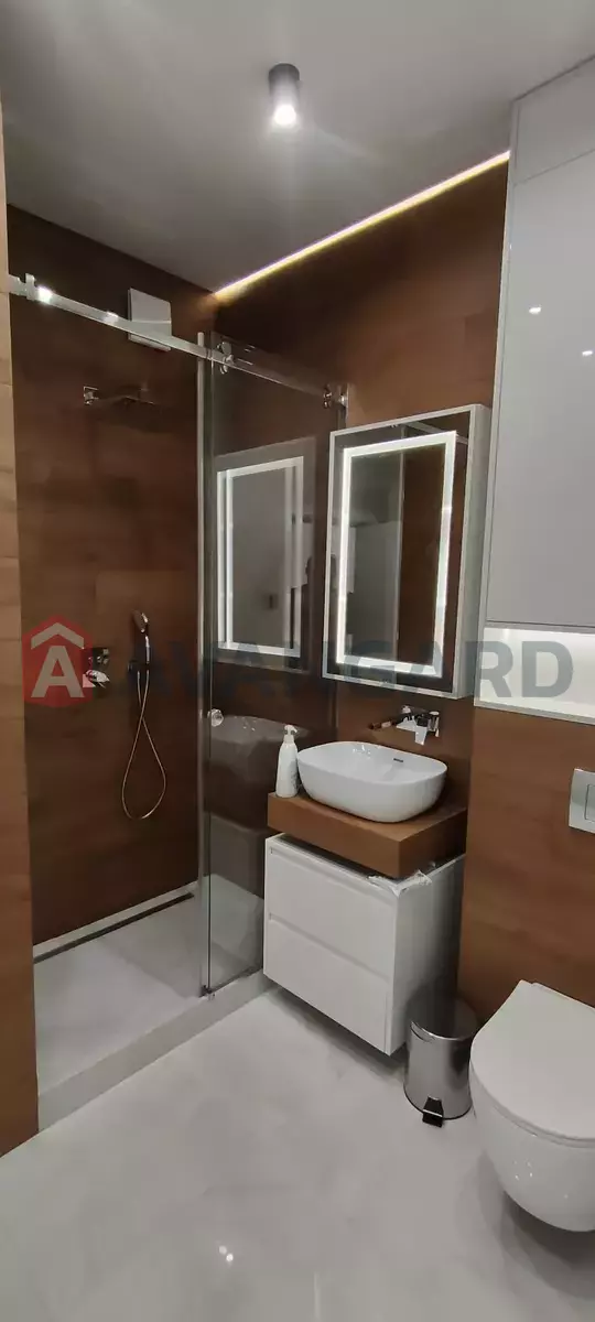 4 ����. ��������, 86/-/- ��. �., 3/3 ���� ���� 9