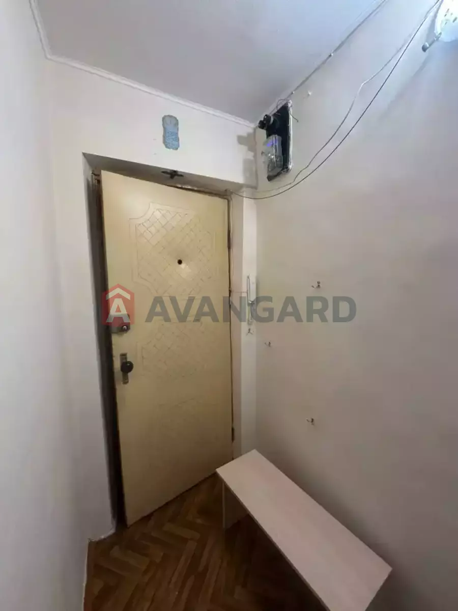 3 ��. ��������, 55/41/5 ��. �., 4/5 ������ ���� 8