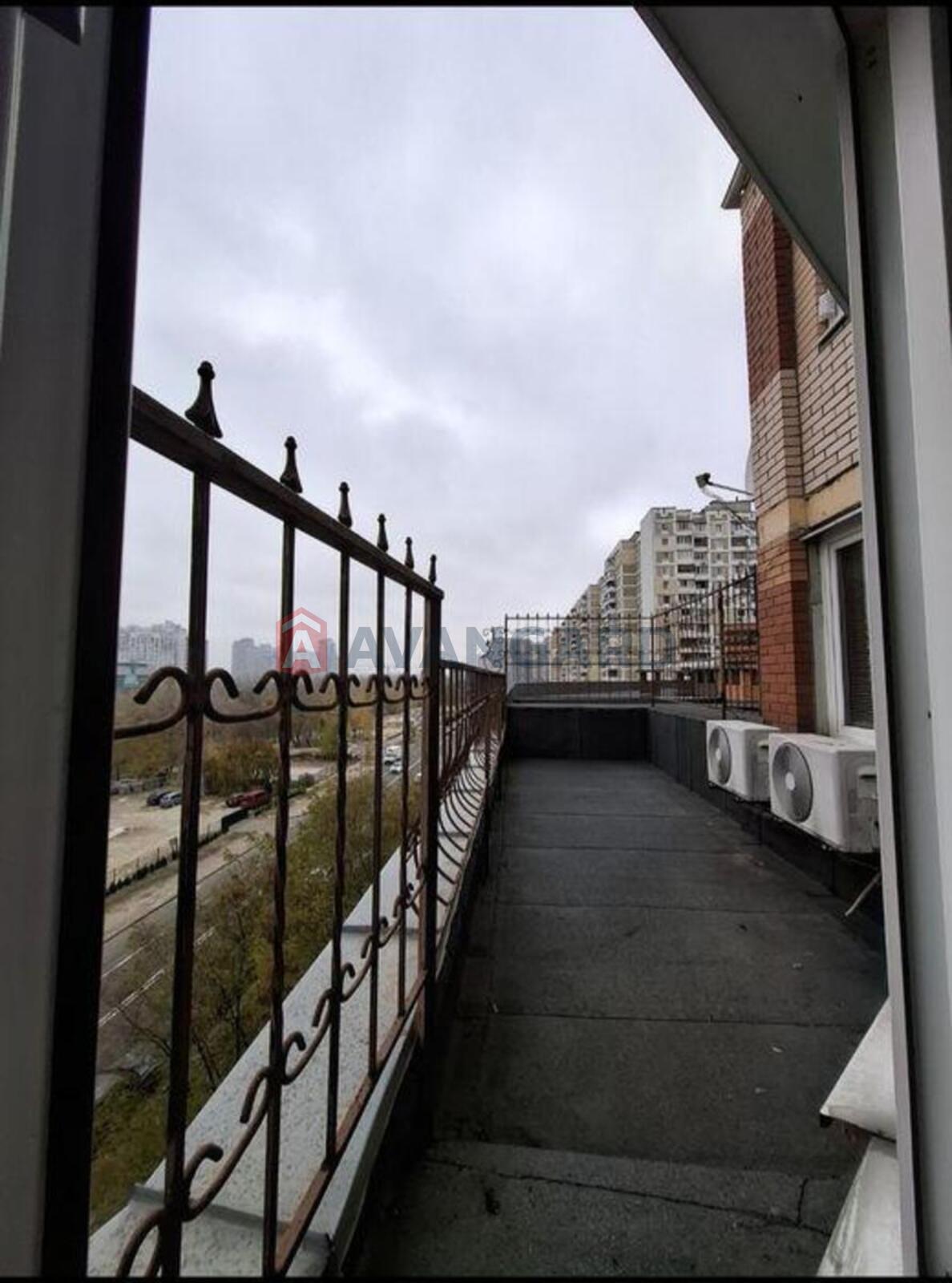 3 ����. ��������, 118/-/16 ��. �., 5/7 ���� ���� 8