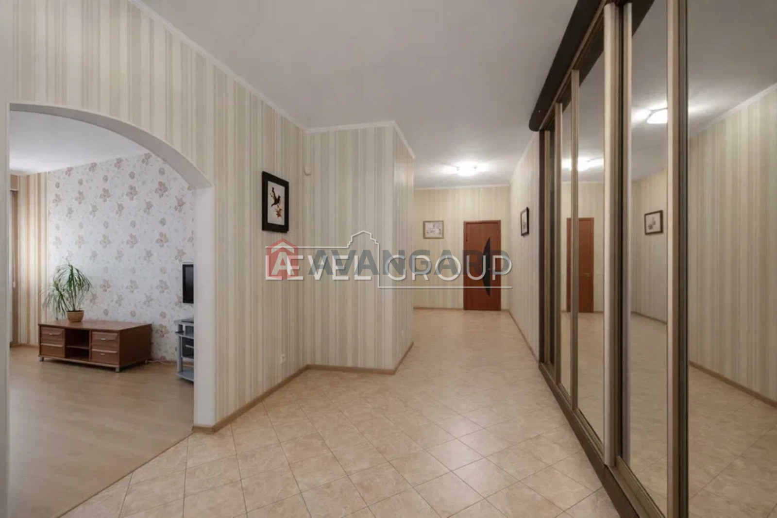 3 ��. ��������, 120/56/13 ��. �., 11/13 ������ ���� 4