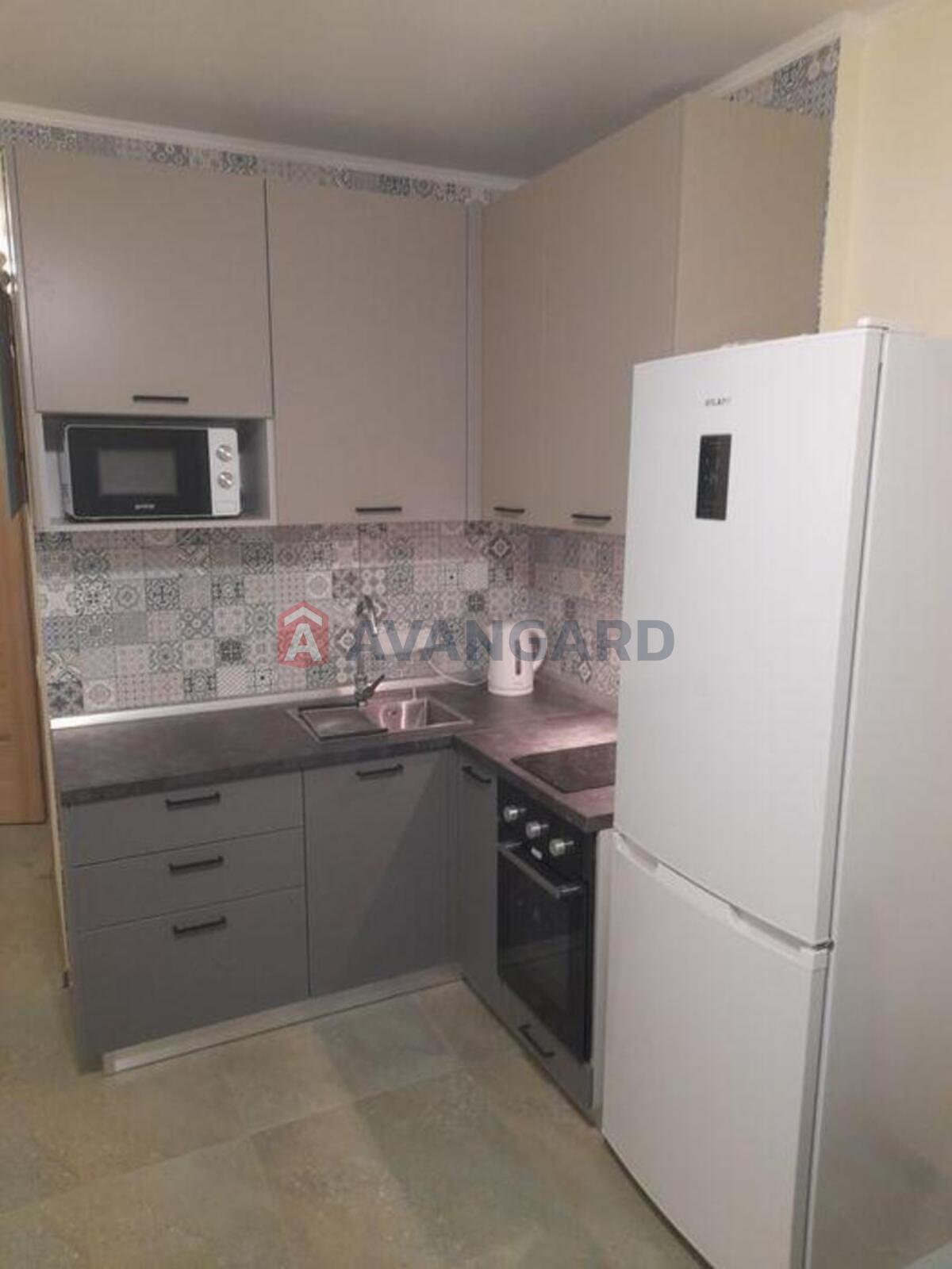 1 ��. ��������, 22/-/7 ��. �., 2/4 ������ ���� 18