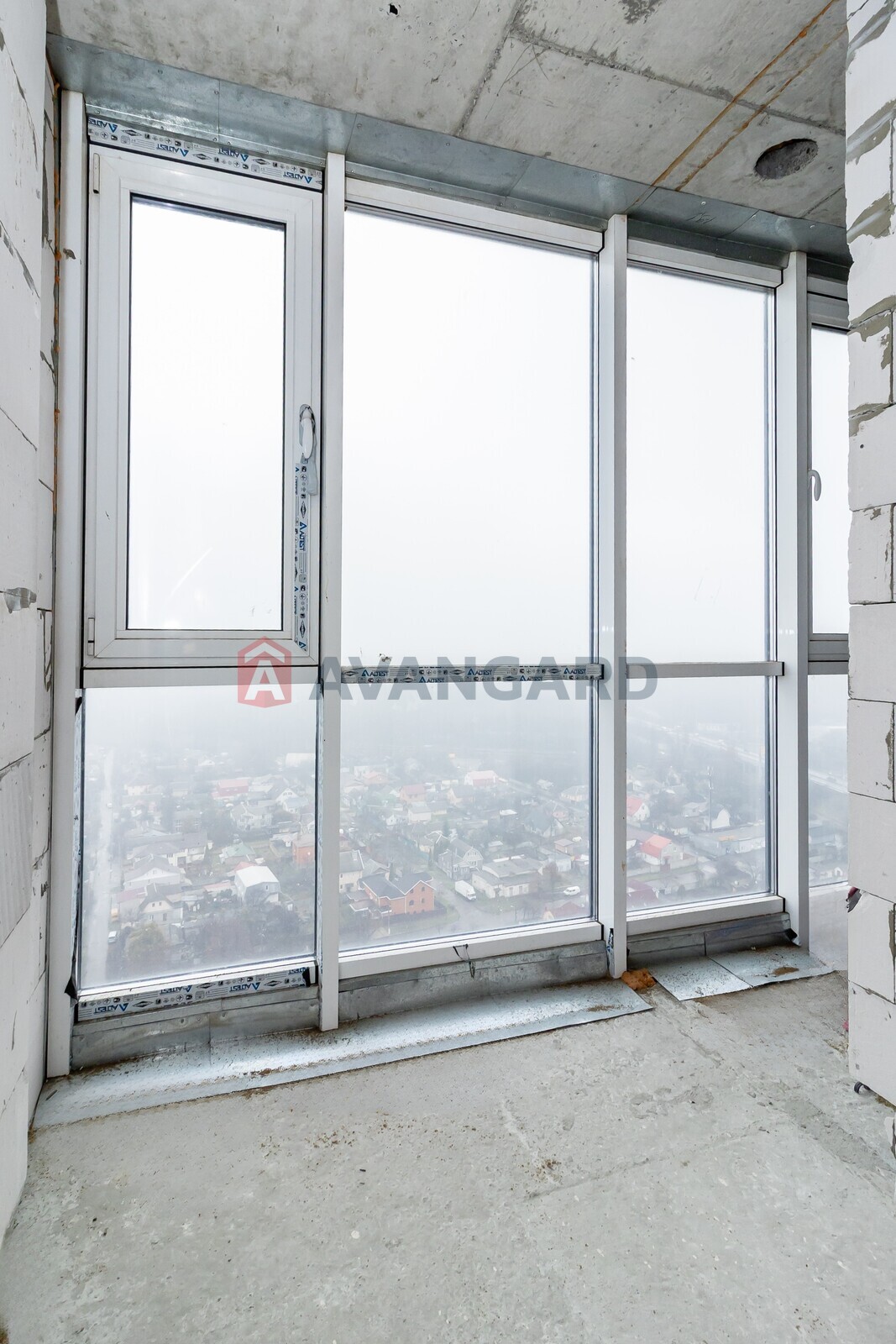 2 ����. ��������, 51,5/42/6 ��. �., 27/27 ���� ���� 12